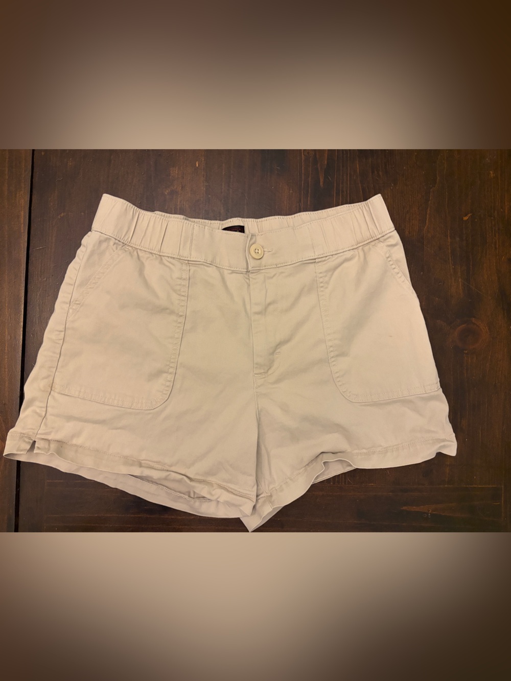 Lee Women's Light Tan Khaki Elastic Waist Button Shorts